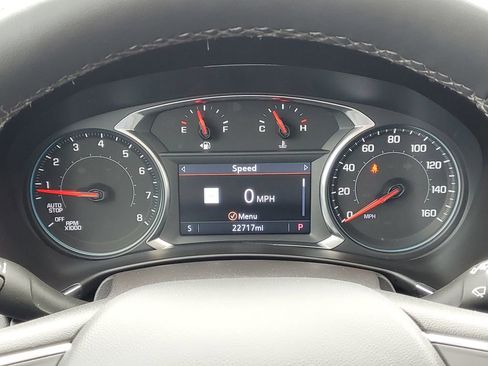 Used 2024 Chevrolet Equinox Premier AWD/4WD image 13