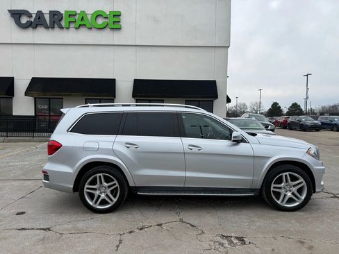 Used 2014 Mercedes-Benz GL 550 4MATIC image 17