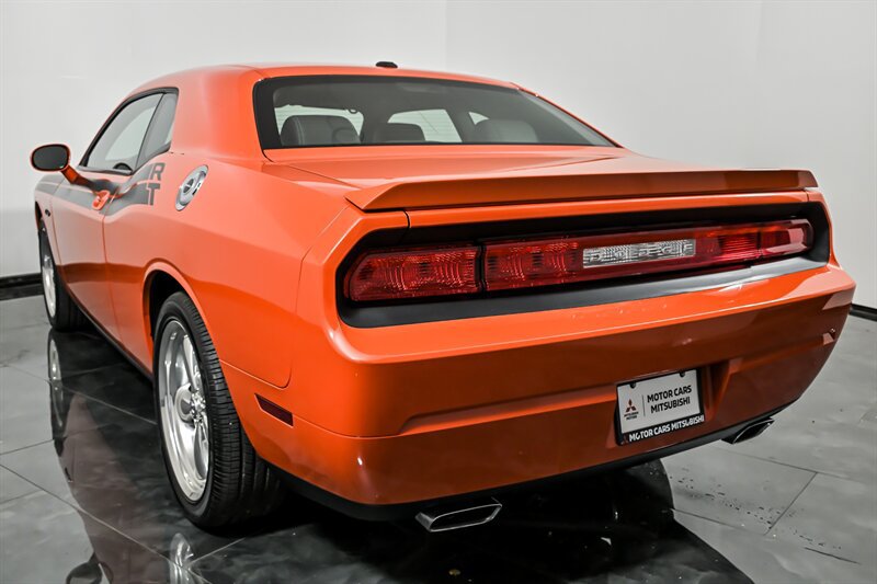 Used 2009 Dodge Challenger R/T RWD image 7