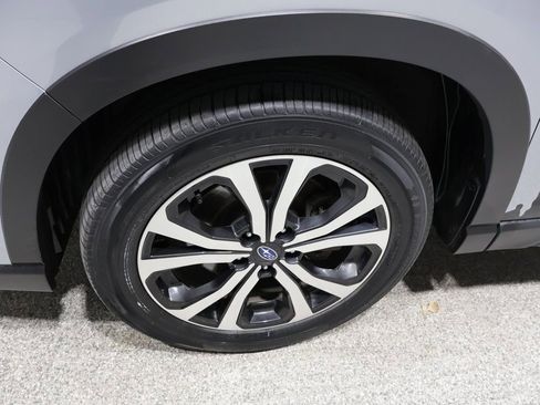 Used 2023 Subaru Forester Limited image 10