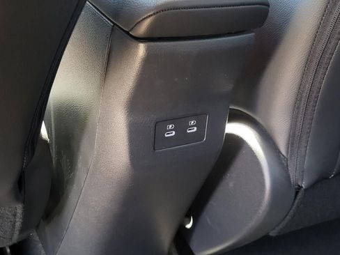 New 2026 Nissan Kicks SR FWD image 17