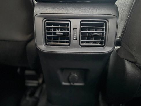 Used 2025 Toyota RAV4 LE AWD/4WD image 14