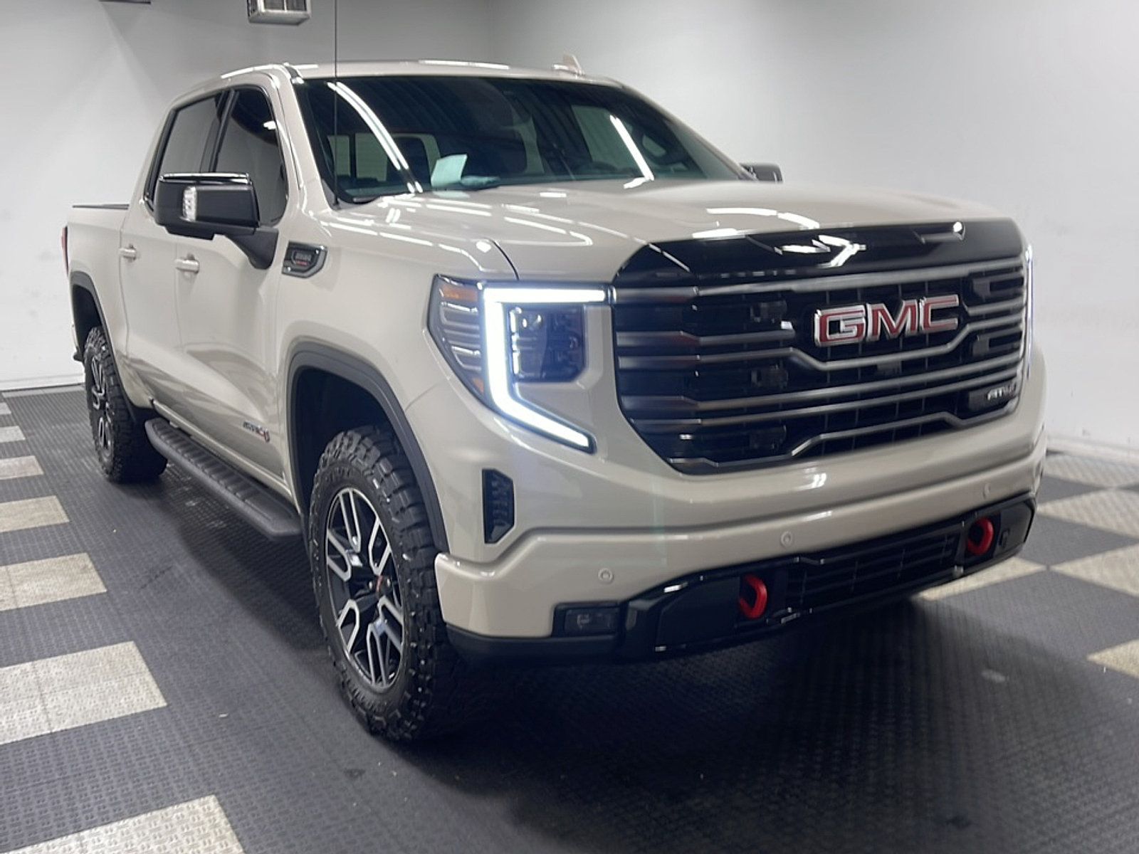 Used 2026 GMC Sierra 1500 AT4 w/ AT4 Premium Package AWD/4WD image 23