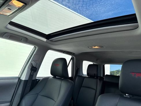 Used 2023 Toyota 4Runner TRD Off-Road Premium w/ Moonroof Package AWD/4WD image 34