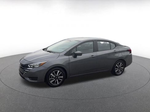 Used 2025 Nissan Versa SV FWD image 8
