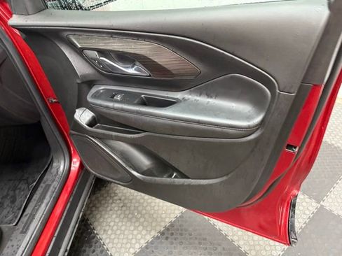 Certified 2023 GMC Terrain SLE w/ Driver Convenience Package image 36