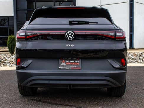 Used 2022 Volkswagen ID.4 Pro image 5