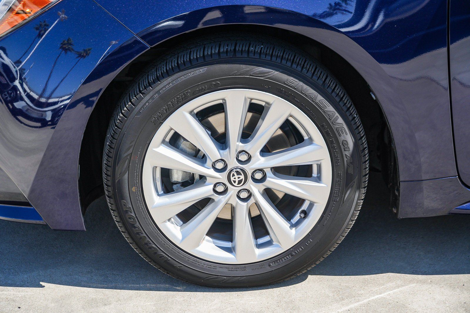 Used 2024 Toyota Corolla LE w/ LE Convenience Package FWD image 11