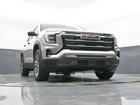 Used 2025 GMC Terrain Elevation image 41