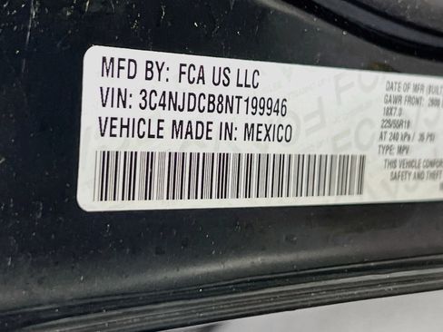 Used 2022 Jeep Compass Limited w/ Sun and Sound Group AWD/4WD image 30