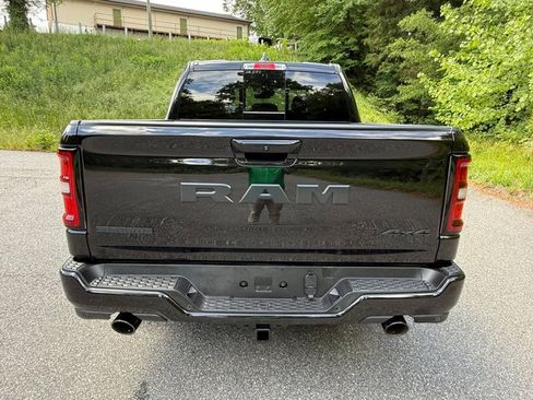 Used 2025 RAM 1500 Big Horn AWD/4WD image 7