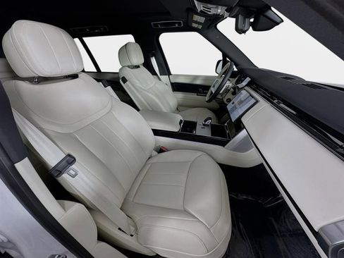 Certified 2025 Land Rover Range Rover Long Wheelbase SE image 30