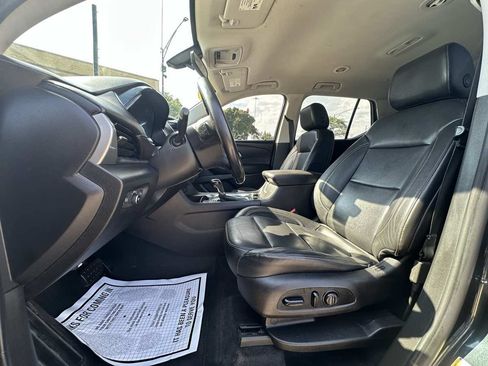 Used 2019 Chevrolet Traverse LT w/ LPO, Floor Liner Package AWD/4WD image 11