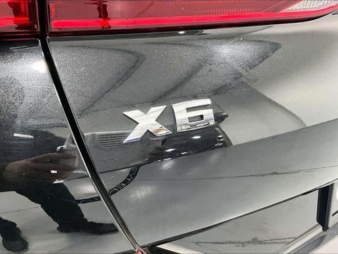 Used 2025 BMW X6 M60i w/ Climate Comfort Package image 32