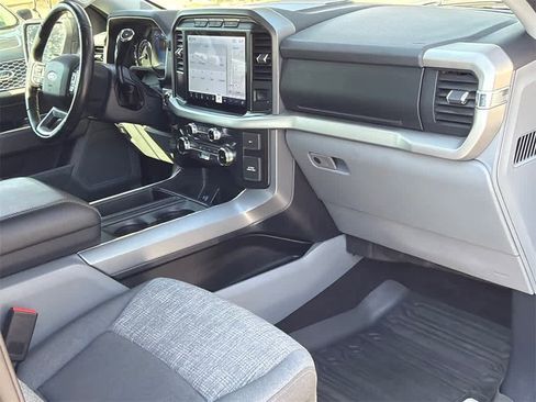 Used 2022 Ford F150 XLT w/ Equipment Group 302A High image 13