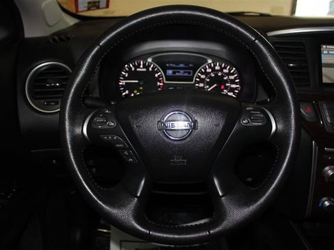 Used 2013 Nissan Pathfinder SL w/ SL Premium Pkg AWD/4WD image 15