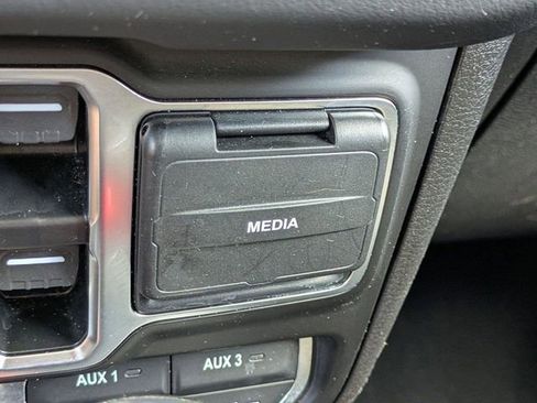 Used 2026 Jeep Gladiator Mojave AWD/4WD image 27