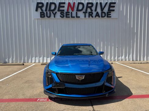Used 2025 Cadillac CT5 V Blackwing w/ Carbon Fiber 2 Package RWD image 10