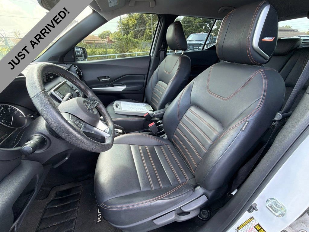 Certified 2020 Nissan Kicks SR w/ SR Premium Package FWD image 12