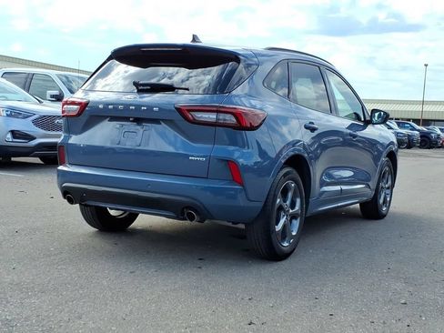 Used 2024 Ford Escape ST-Line w/ Tech Pack #1 AWD/4WD image 5