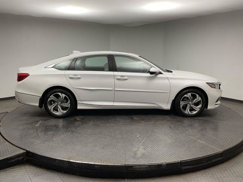 Used 2018 Honda Accord EX-L image 8