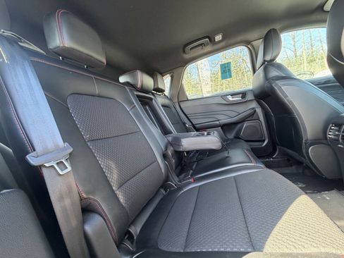Used 2023 Ford Escape ST-Line image 32