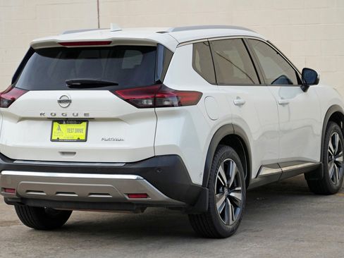Used 2021 Nissan Rogue Platinum FWD image 48