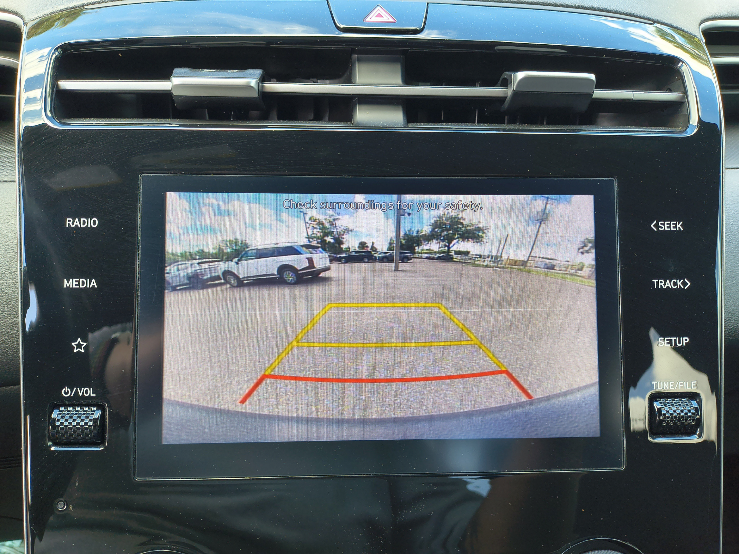 Certified 2023 Hyundai Santa Cruz SE FWD image 21