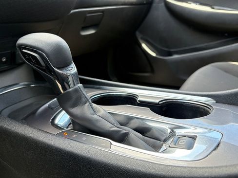 Used 2023 Chevrolet Malibu LT FWD image 27