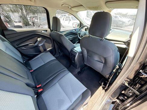 Used 2018 Ford Escape SE FWD image 30