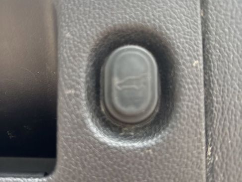 Used 2016 GMC Yukon Denali w/ Open Road Package image 37