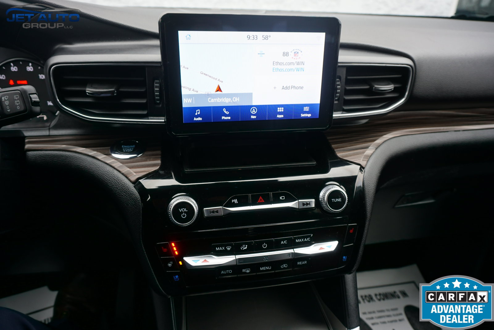 Used 2023 Ford Explorer Limited AWD/4WD image 34
