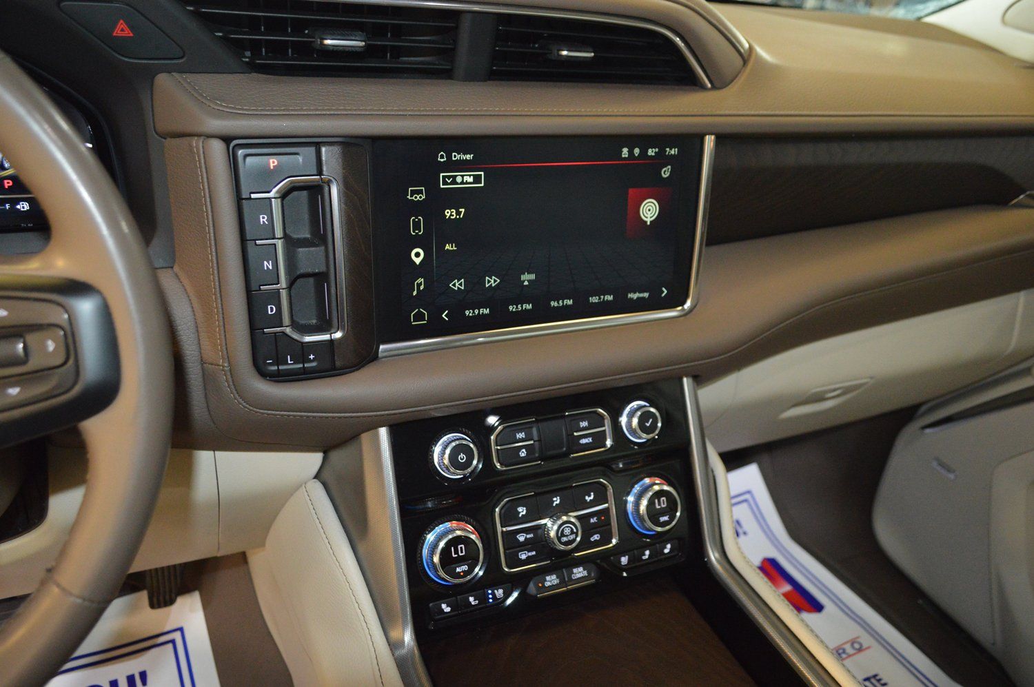 Used 2023 GMC Yukon XL Denali w/ LPO, Floor Liner Package AWD/4WD image 20