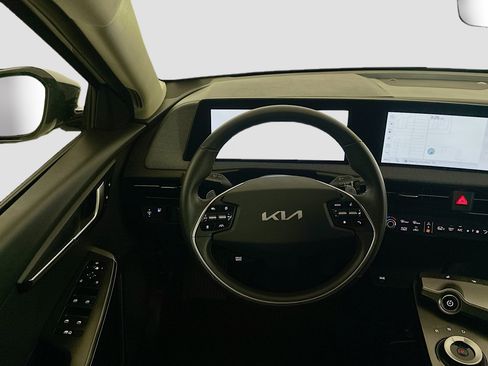Used 2024 Kia EV6 Light RWD image 18