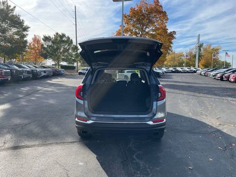 Used 2019 GMC Terrain SLT w/ Preferred Package image 10