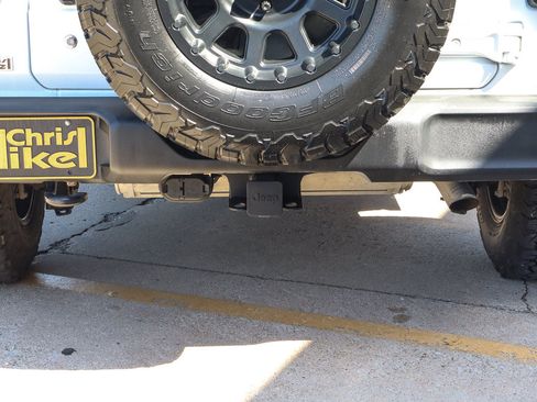 Used 2020 Jeep Wrangler Unlimited Sport AWD/4WD image 13