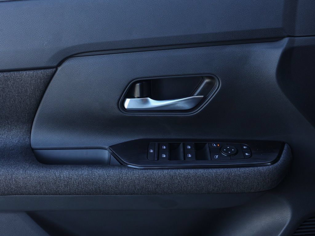 Used 2026 Nissan Kicks SV w/ Charging Package FWD image 25