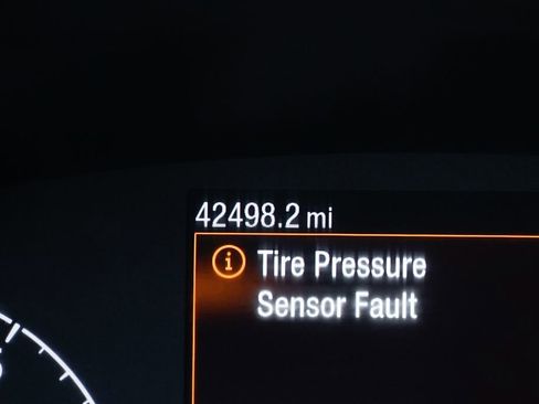 Used 2023 Ford Transit 350 XLT image 26