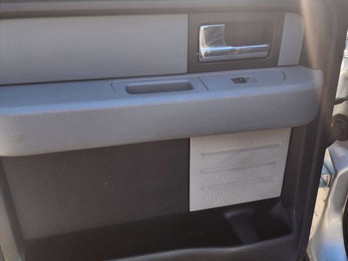 Used 2013 Ford F150 XLT image 12