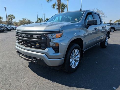 Used 2024 Chevrolet Silverado 1500 Custom image 8