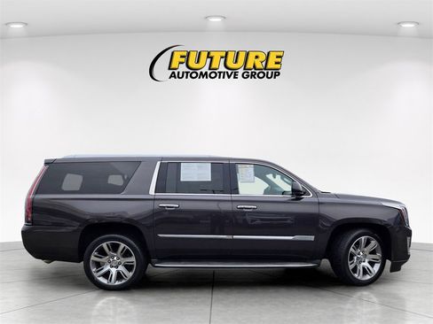 Used 2015 Cadillac Escalade ESV Premium image 3