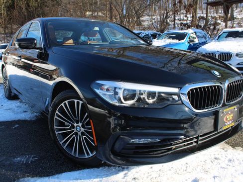 Used 2017 BMW 530i xDrive 530i xDrive AWD 4dr Sedan image 4