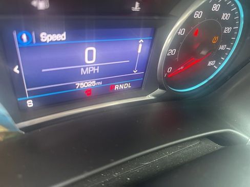 Used 2019 Chevrolet Equinox LT image 23