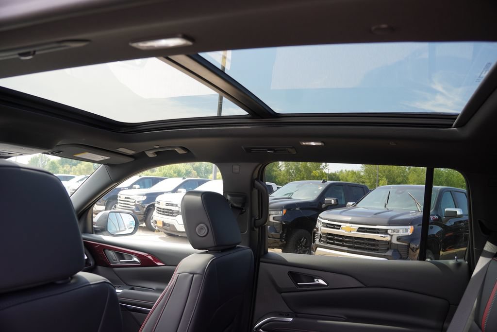 New 2027 Chevrolet Traverse RS AWD/4WD image 13