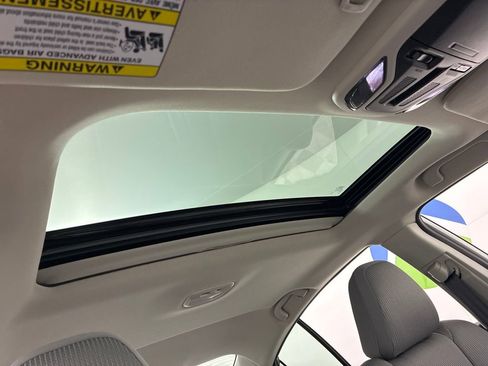 Used 2025 Subaru Legacy Premium image 31