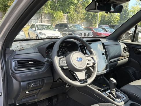 Certified 2025 Subaru Forester Touring w/ Popular Package - Touring AWD/4WD image 8