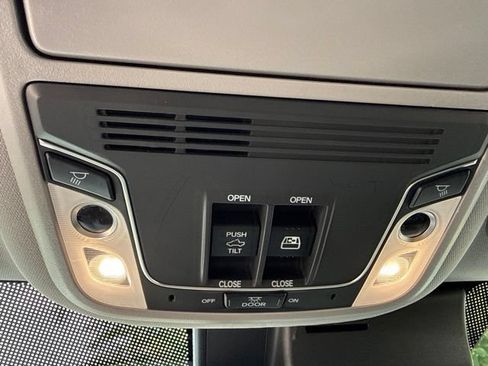 Used 2025 Honda Ridgeline RTL+ image 33