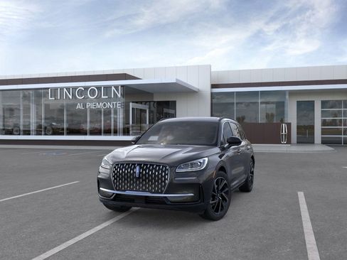 New 2025 Lincoln Corsair Grand Touring image 2