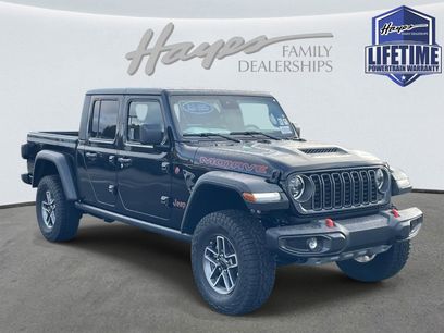 New 2025 Jeep Gladiator Mojave w/ Convenience Group