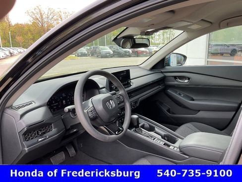Certified 2025 Honda Accord LX image 28